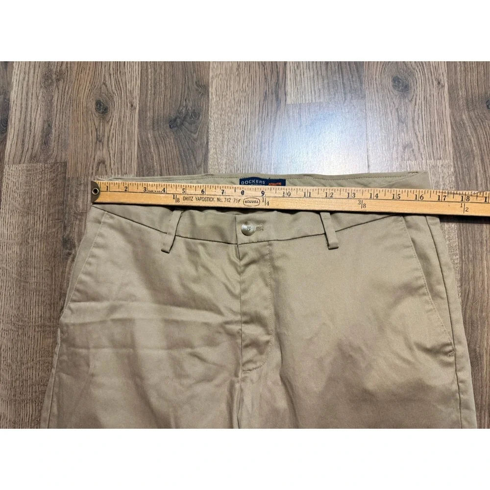 Dockers Pants Men Size 34x30 Tan Chino Pants Athletic Flex Comfort